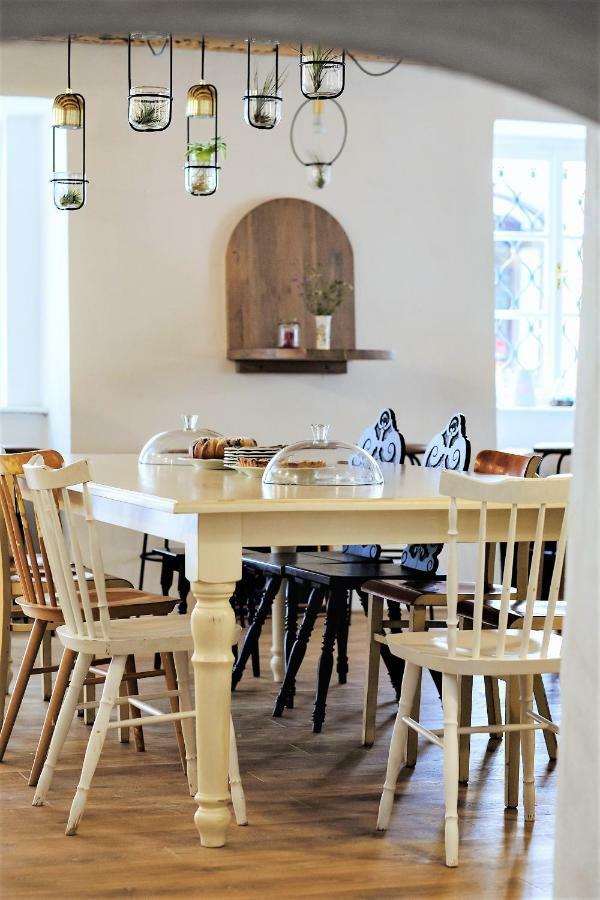 Monastery Garden Bistro & Rooms Чески-Крумлов Экстерьер фото