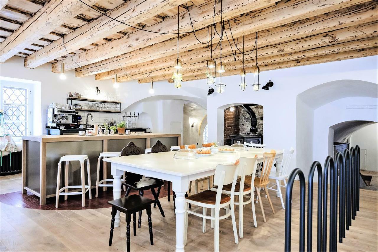Monastery Garden Bistro & Rooms Чески-Крумлов Экстерьер фото